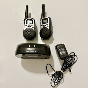 AUDIOVOX GMRS1072CH Walkie Talkies Set Charger Belt Clips 10 Mile Radius WORKS